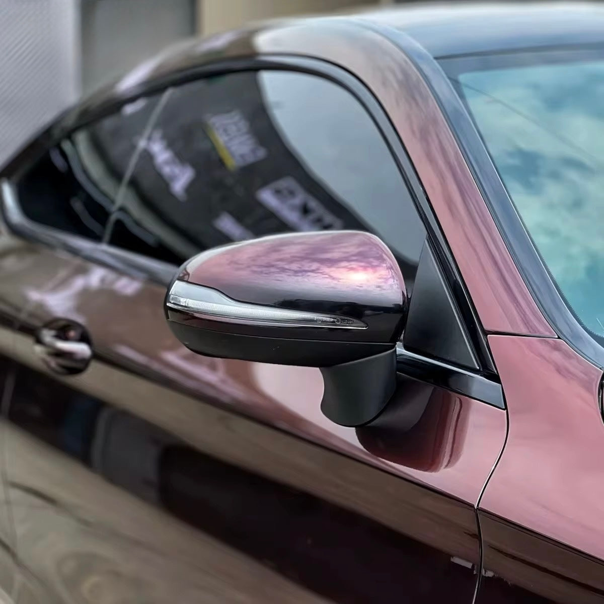 Chameleon Madeira Red