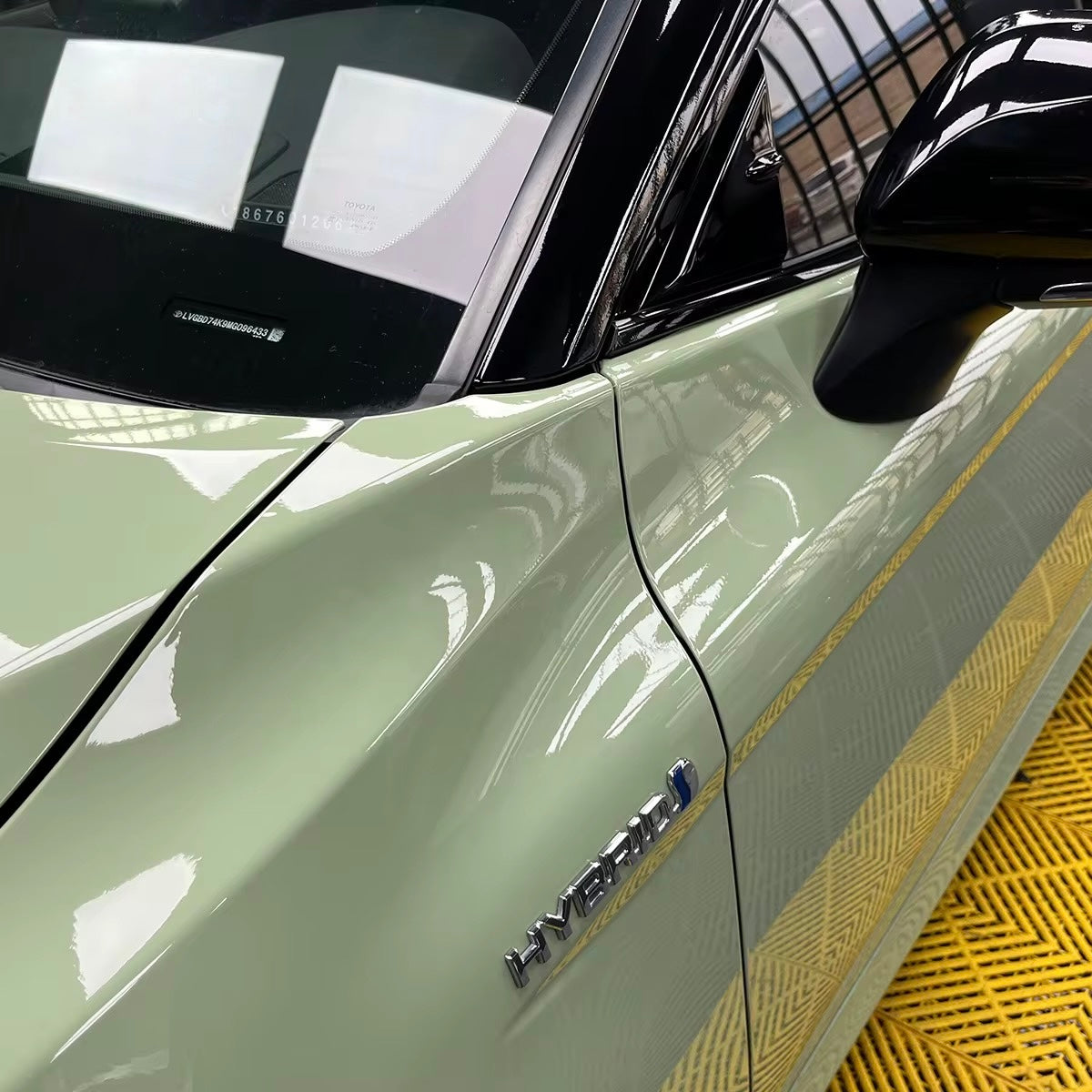 TPU Glossy Khaki Green